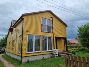 Naujai perdažytas namas,kokybiški dažai