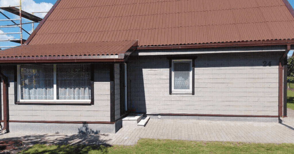 Darbas užbaigtas - paviršius impregnuotas tolygiai, išlaikytas natūralus medienos vaizdas